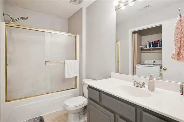 $185,000 | 10633 East 46th Terrace, Kansas City, MO 64133