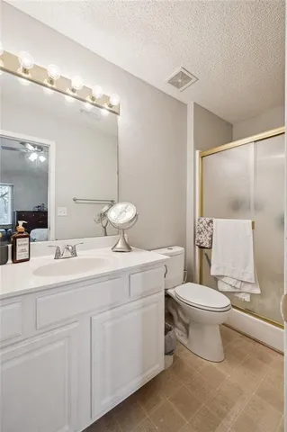 $185,000 | 10633 East 46th Terrace, Kansas City, MO 64133