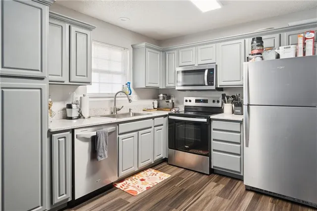 $185,000 | 10633 East 46th Terrace, Kansas City, MO 64133