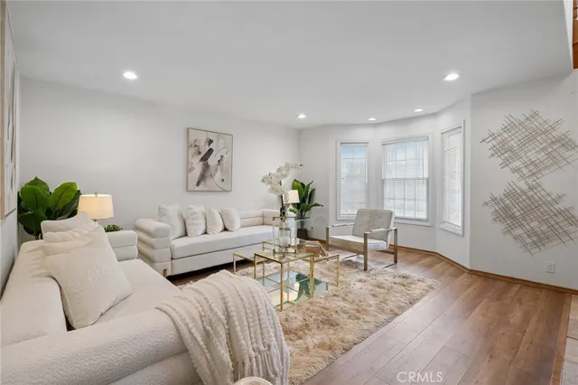 a view of entryway and hall