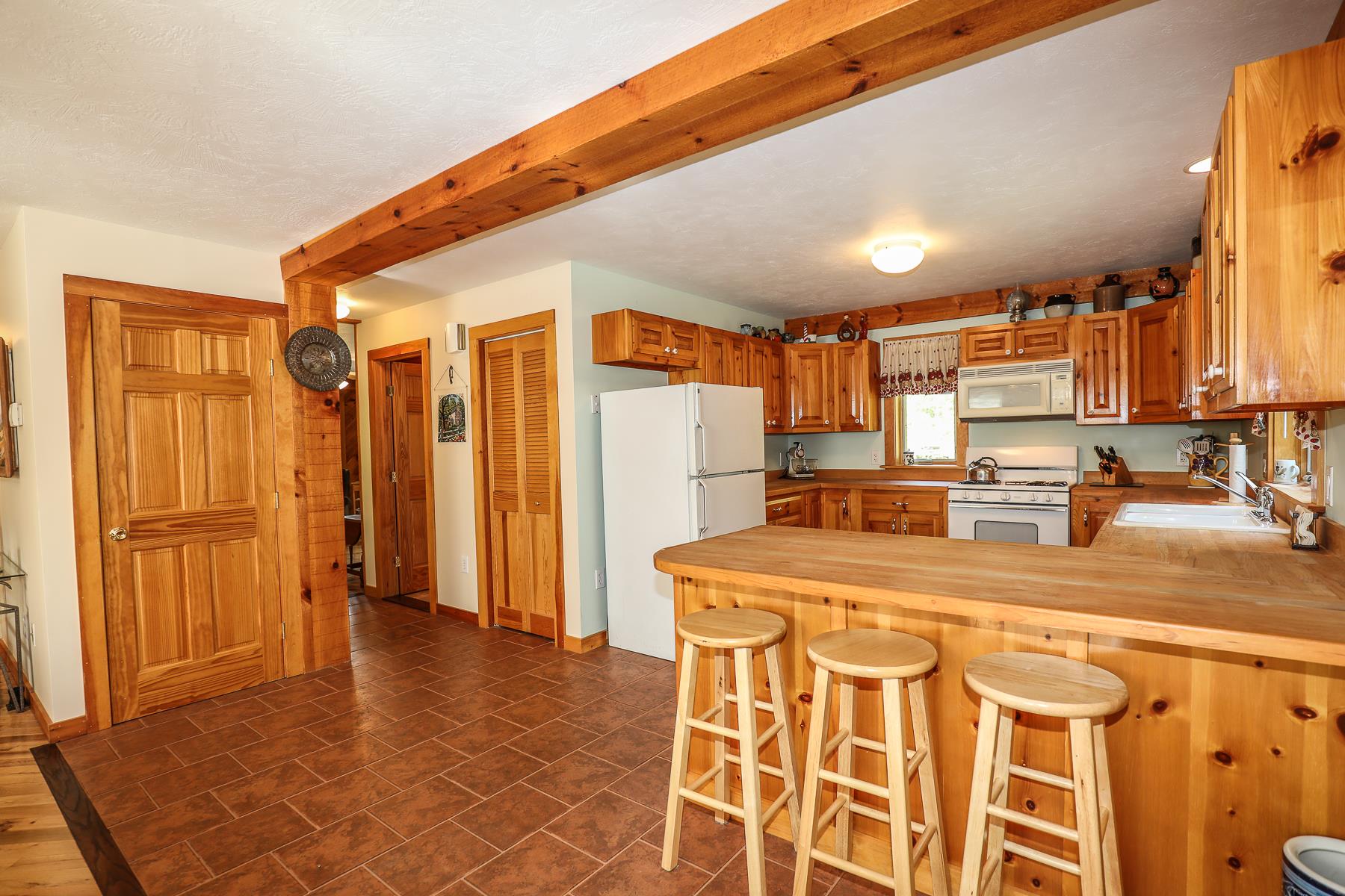 24 Red House Road Newbury, NH 03255 - Photo 15 of 38