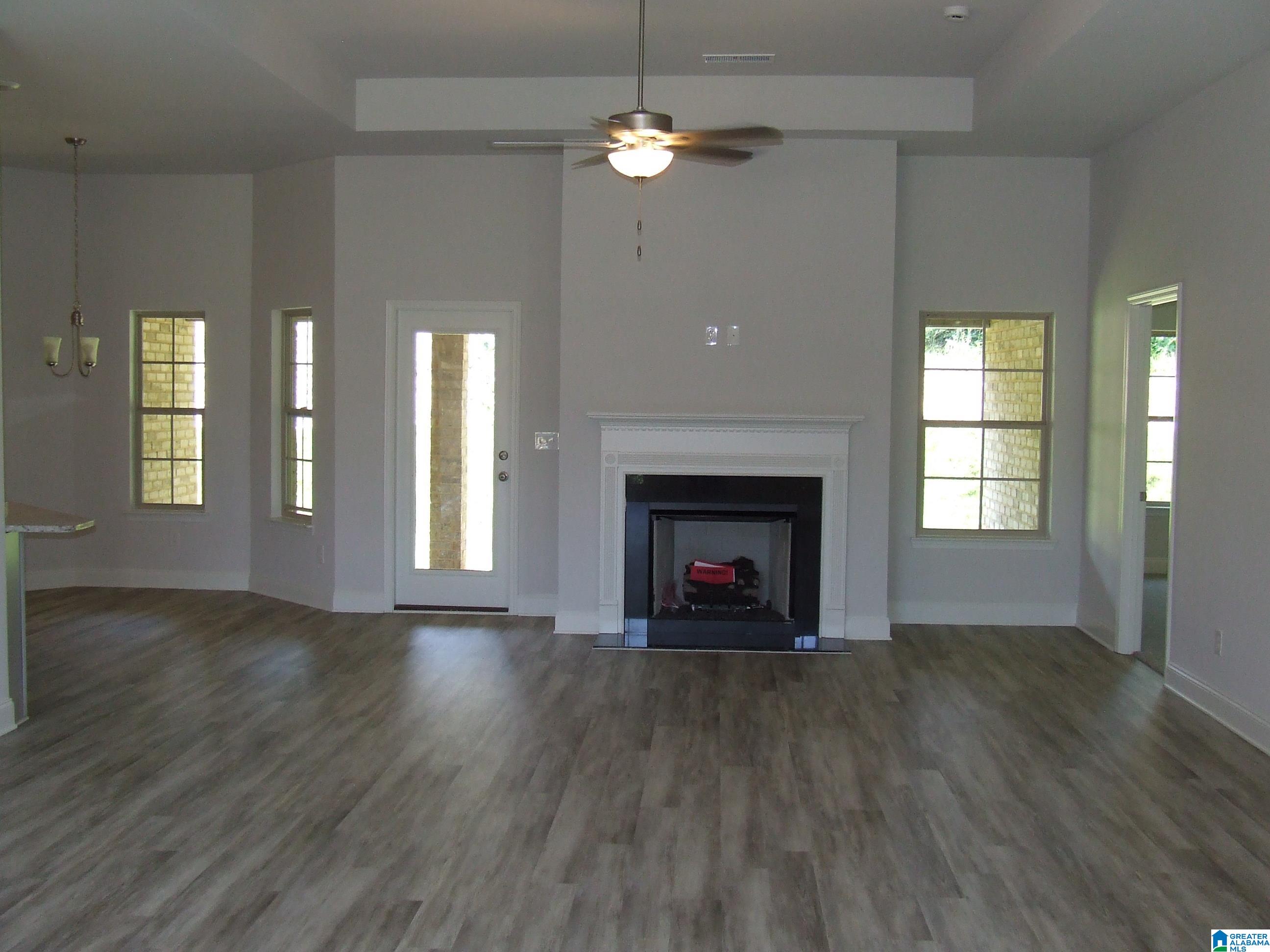 415 Harless Lane Alabaster, AL 35007 - Photo 7 of 30 Gallery Image 7