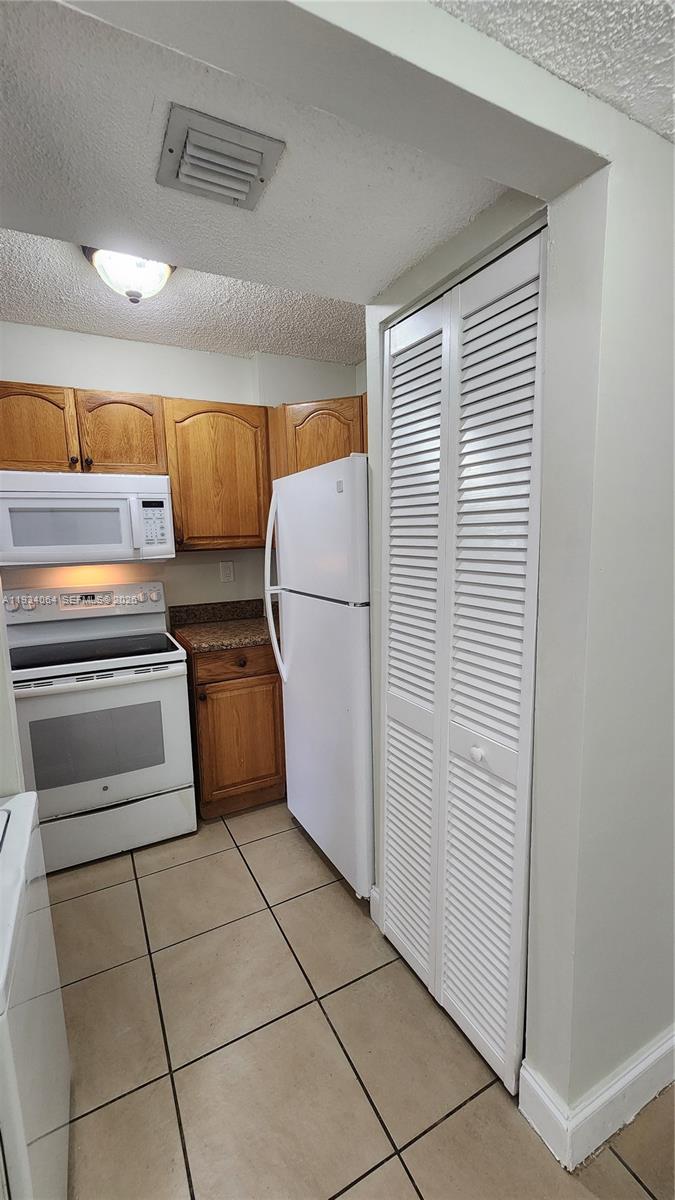 8185 Northwest 7th Street, Unit 308 Miami, FL 33126 - Photo 12 of 30