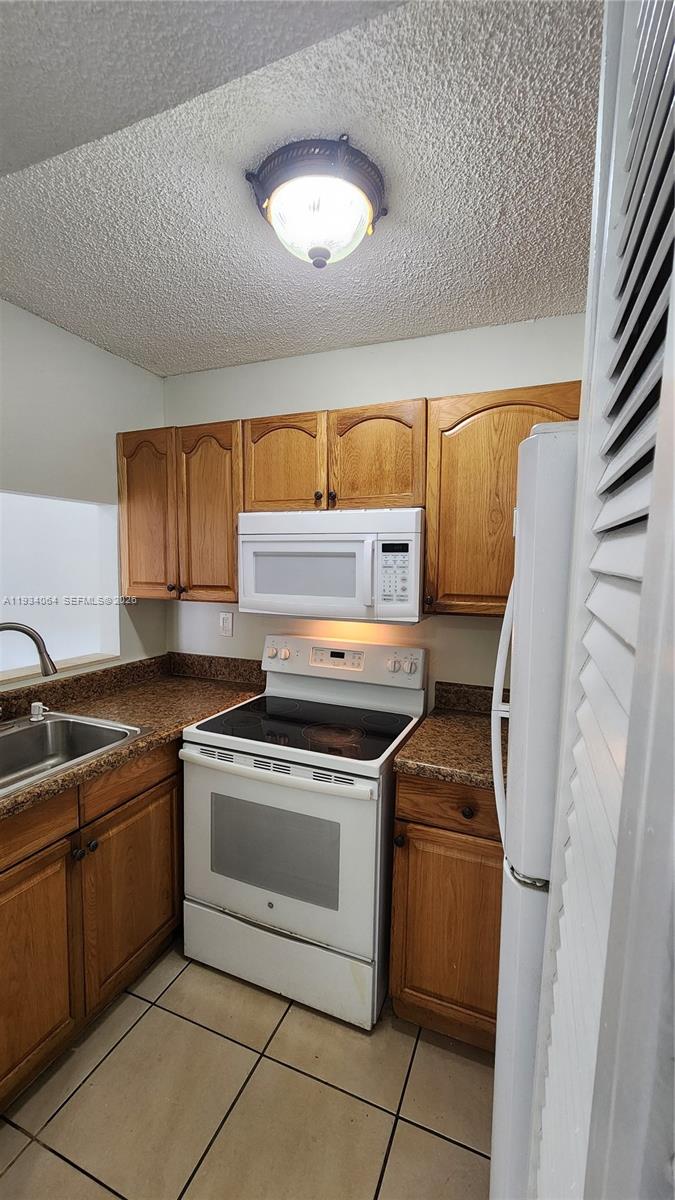8185 Northwest 7th Street, Unit 308 Miami, FL 33126 - Photo 14 of 30