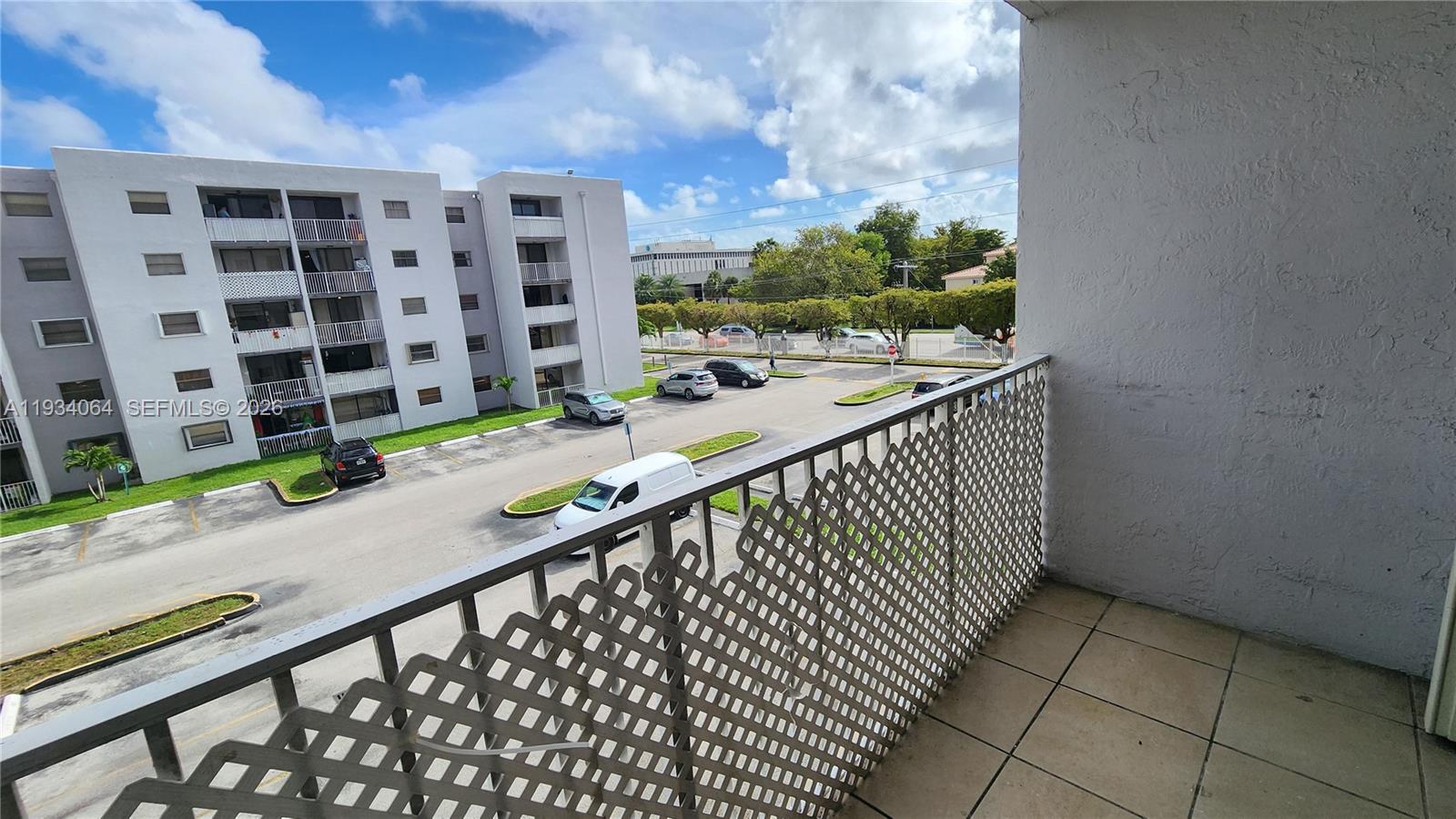 8185 Northwest 7th Street, Unit 308 Miami, FL 33126 - Photo 7 of 30