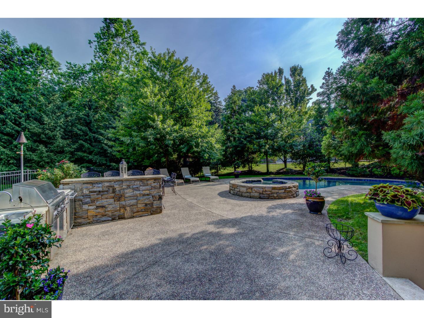 818 Caldwell Road Wayne, PA 19087 - Photo 2 of 25 Patio