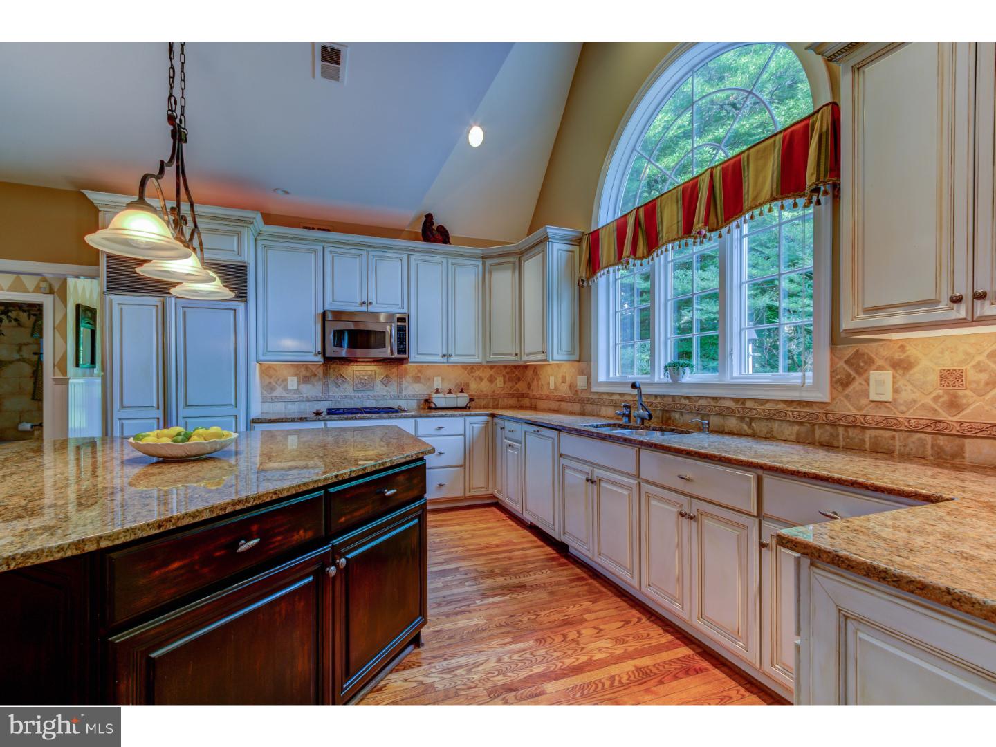 818 Caldwell Road Wayne, PA 19087 - Photo 16 of 25 Kitchen