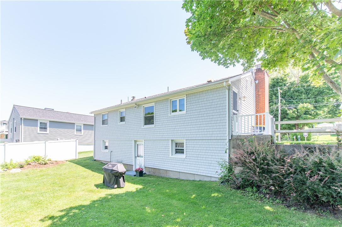 85 Treasure Road Narragansett, RI 02882 - Photo 29 of 33