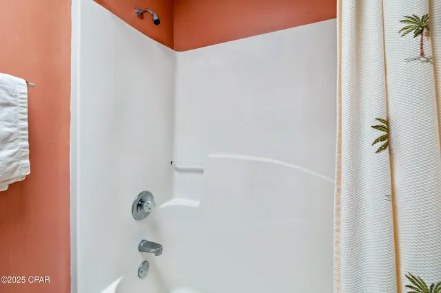 $399,900 | 209 Grande Island Boulevard, Panama City Beach, FL 32407