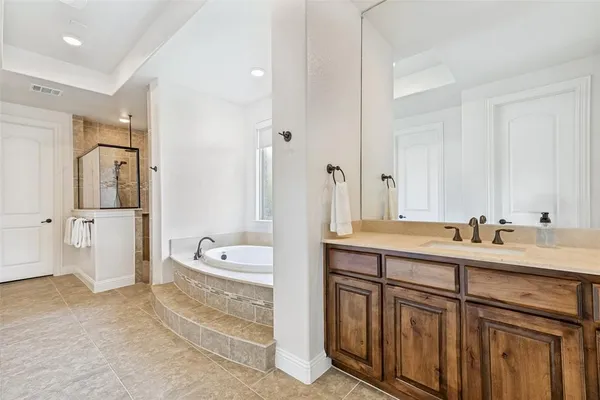 $885,900 | 1141 St Peter Lane, Prosper, TX 75078
