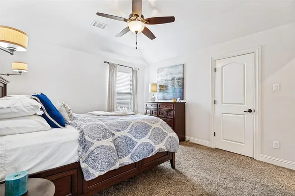 $885,900 | 1141 St Peter Lane, Prosper, TX 75078
