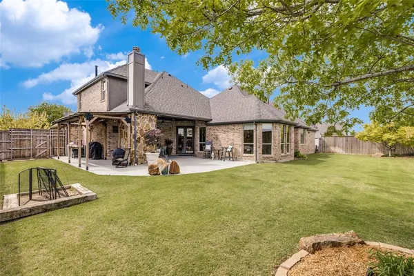 $885,900 | 1141 St Peter Lane, Prosper, TX 75078