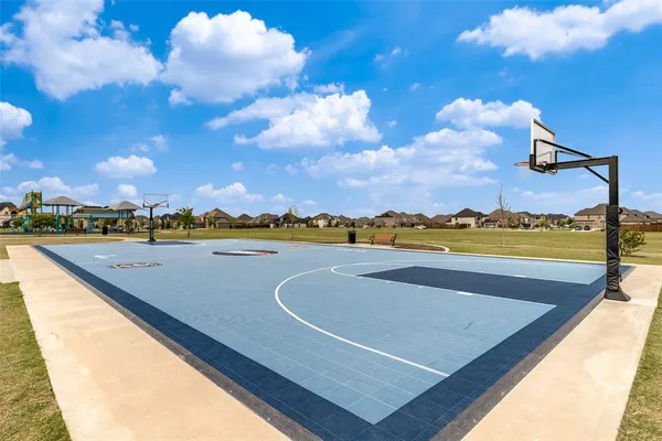 $885,900 | 1141 St Peter Lane, Prosper, TX 75078