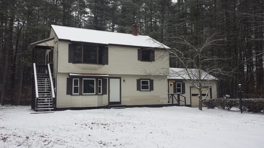 22 Scott Road Townsend, MA 01474 - Photo 2 of 24 a outdoor space with a house