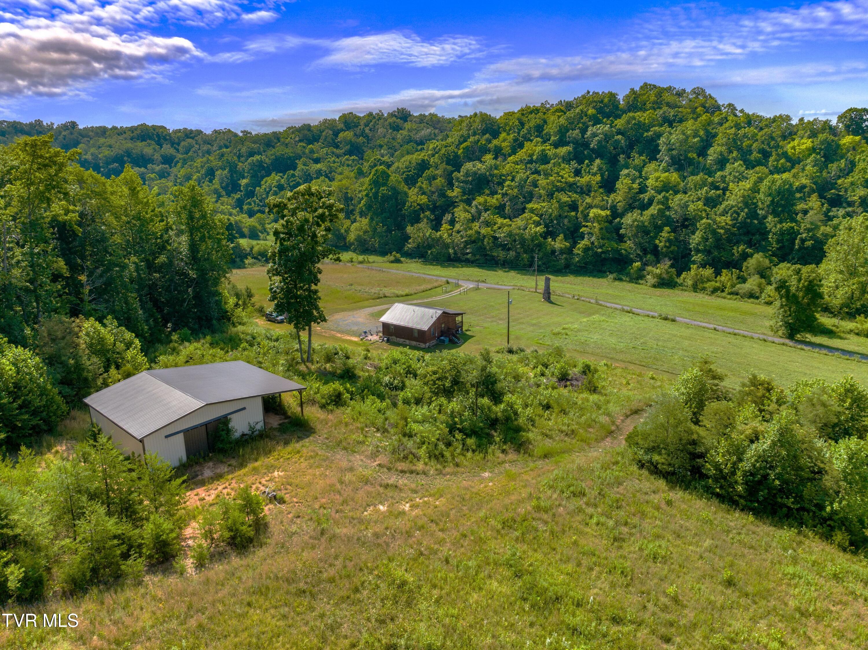 667 Sandy Valley Road Rogersville, TN 37857 - Photo 30 of 57 XJI_20240709103117_0145_D.jpg-SMALL