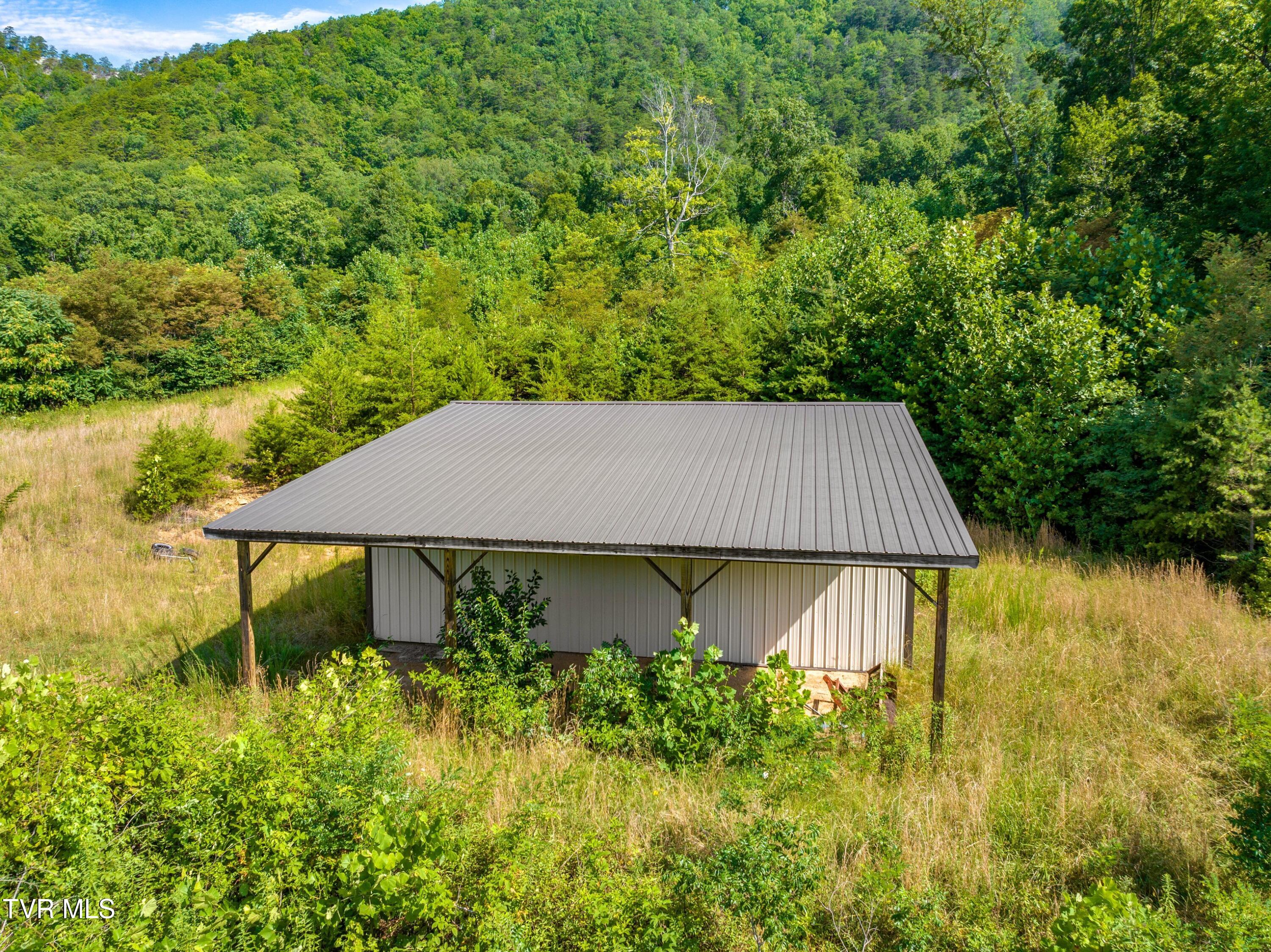 667 Sandy Valley Road Rogersville, TN 37857 - Photo 33 of 57 XJI_20240709103216_0158_D.jpg-SMALL