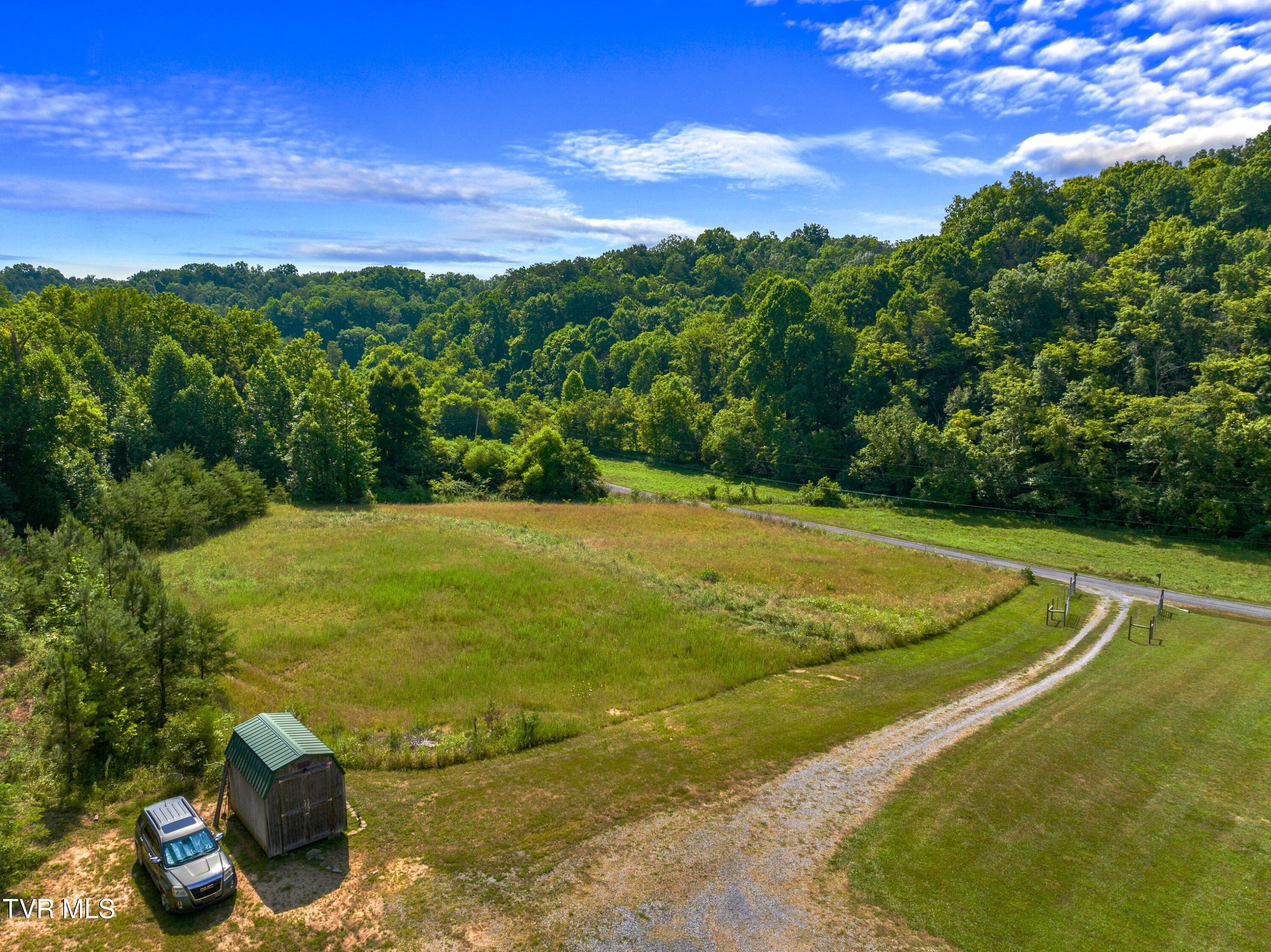667 Sandy Valley Road Rogersville, TN 37857 - Photo 36 of 57 XJI_20240709103232_0175_D.jpg-SMALL