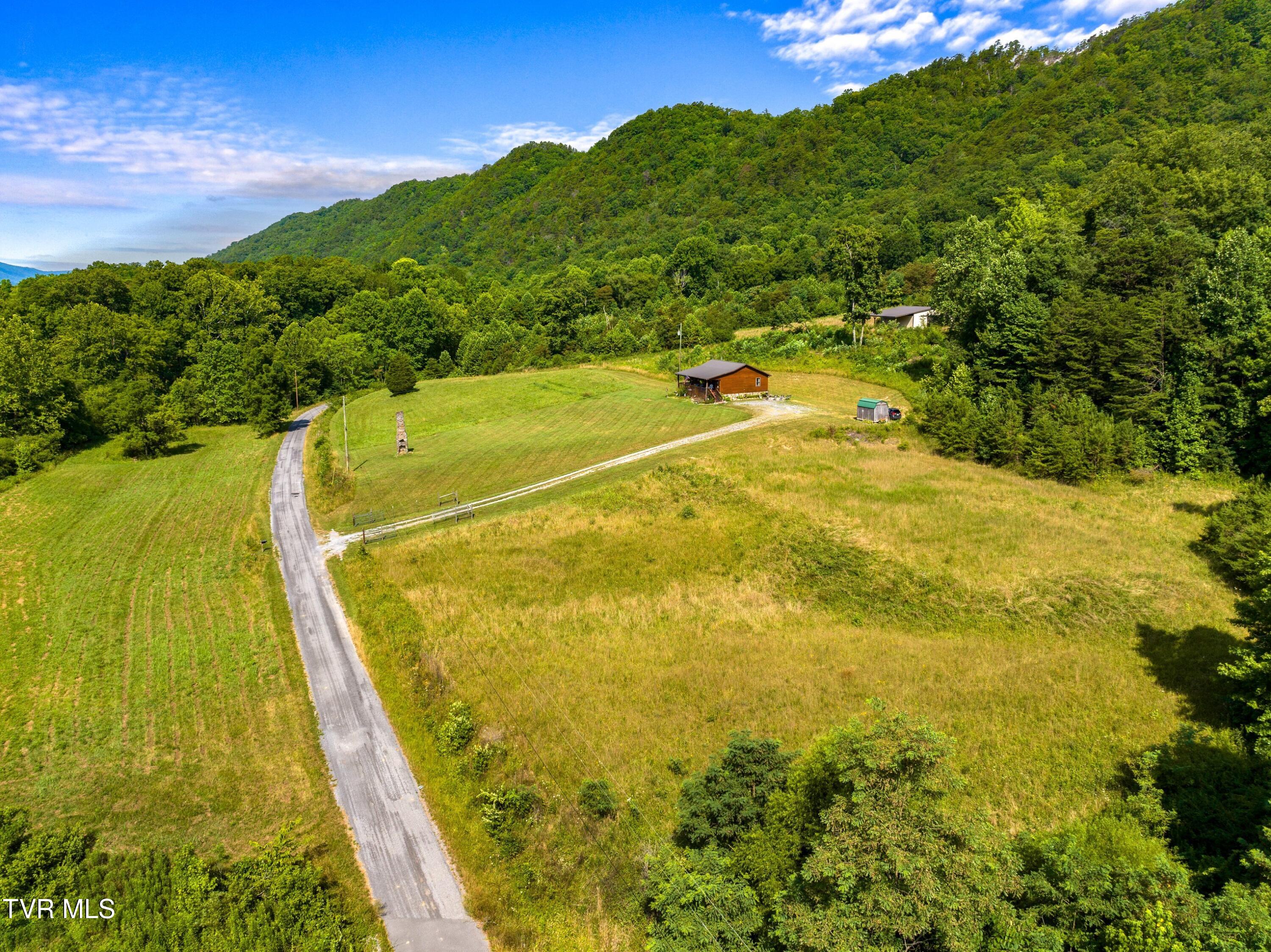667 Sandy Valley Road Rogersville, TN 37857 - Photo 44 of 57 XJI_20240709103529_0215_D.jpg-SMALL