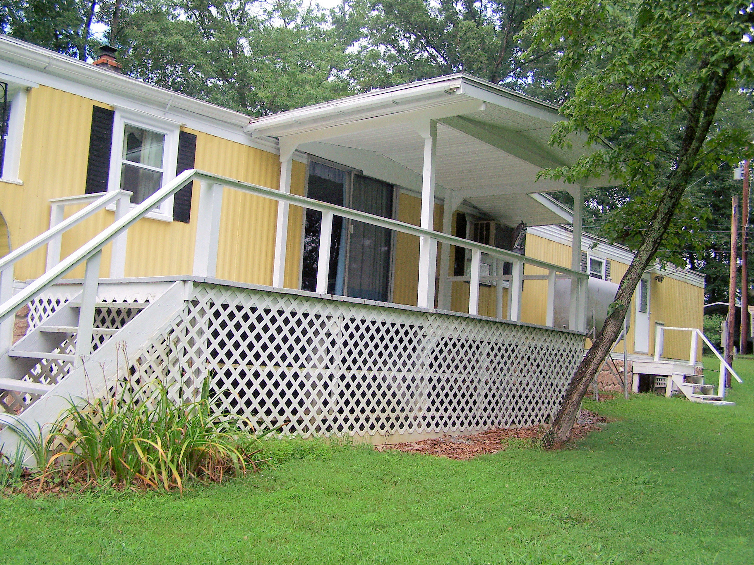 92 Pine Crest Road Fincastle, VA 24090 - Photo 20 of 21 Rear Porch