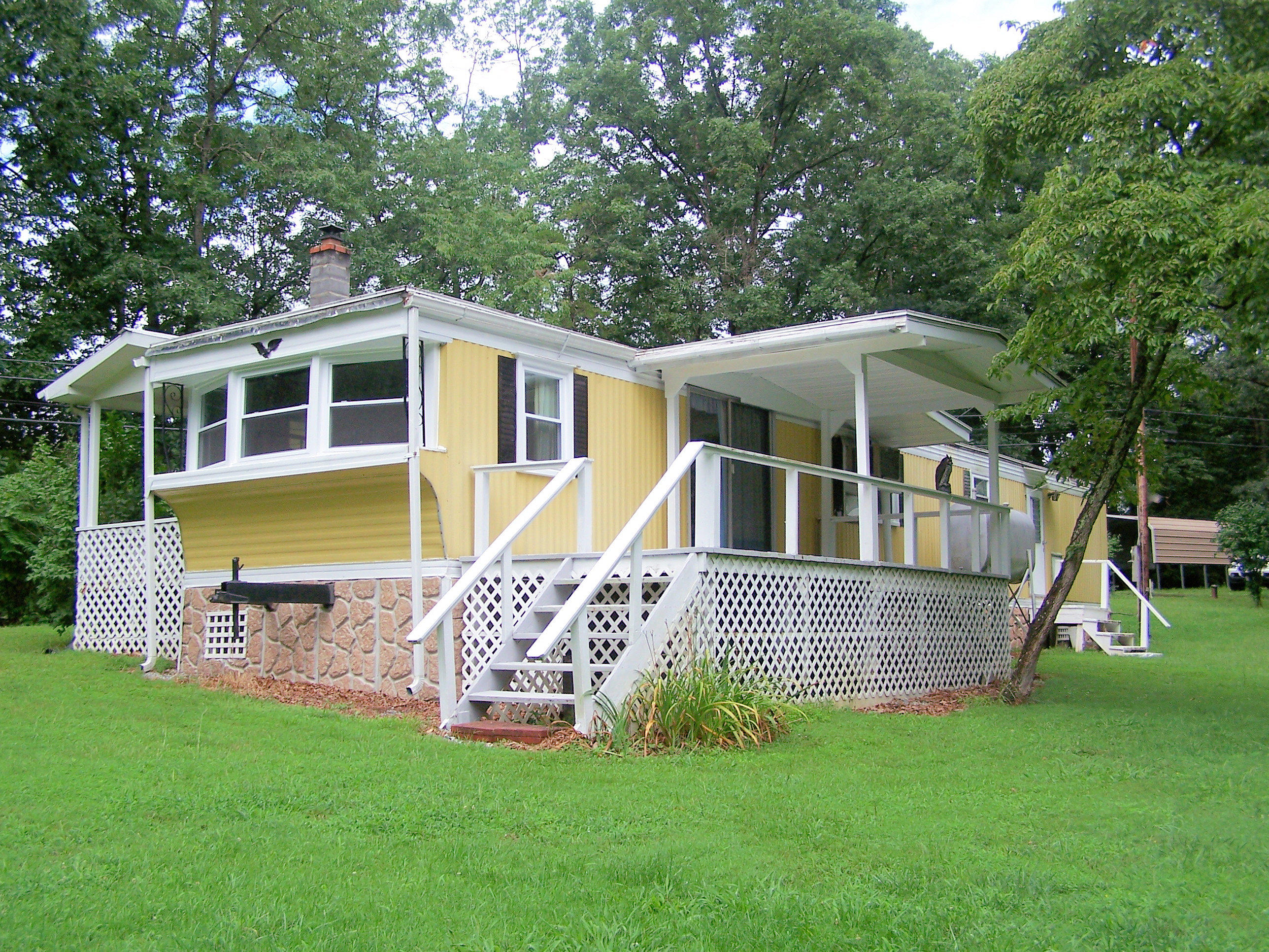 92 Pine Crest Road Fincastle, VA 24090 - Photo 21 of 21 Rear View