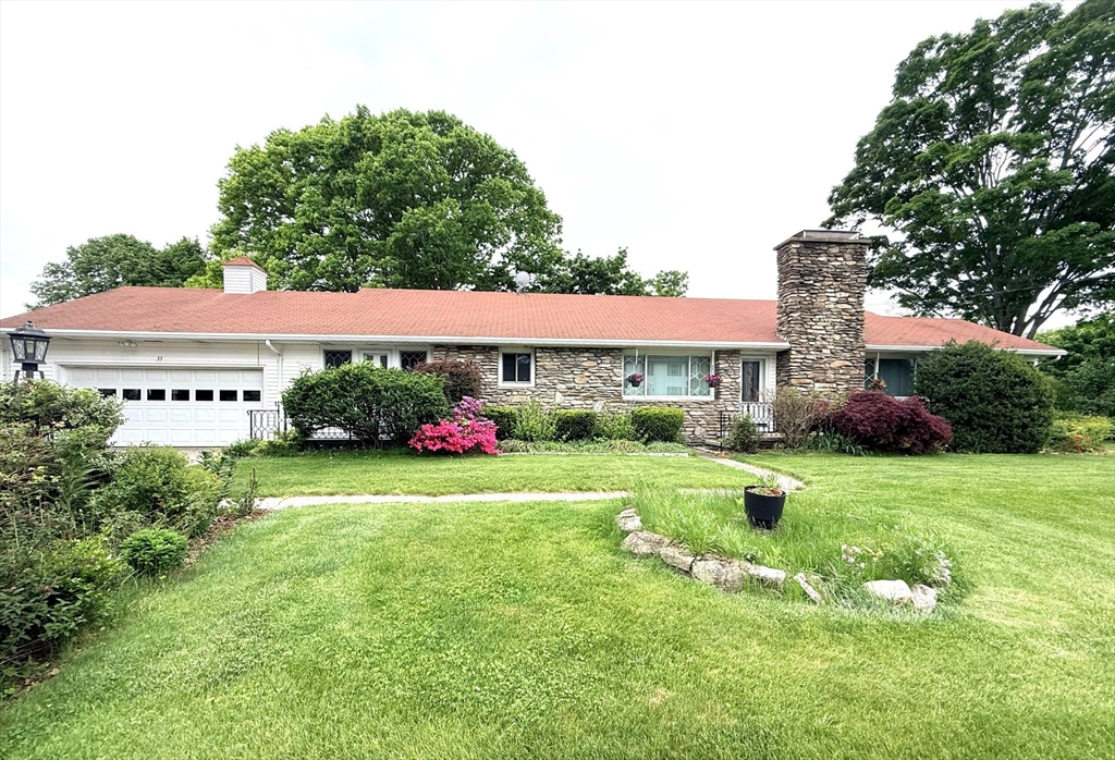33 Slater Street Webster, MA 01570 - Photo 2 of 24