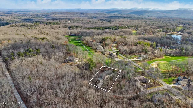 $350,000 | 14 Berkeley Square, Fairfield Glade, TN 38558