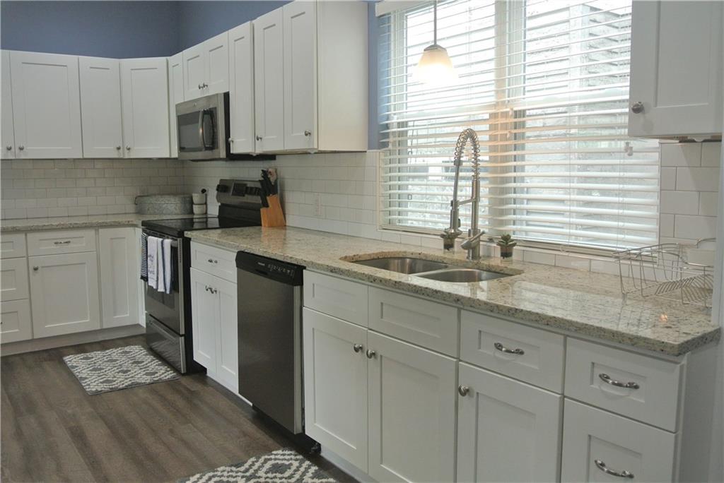 3201 Ruckle Street Indianapolis, IN 46205 - Photo 9 of 30 Gallery Image 9