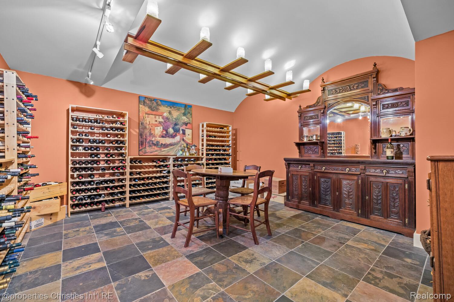 1041 Greentree Road Bloomfield Hills, MI 48304 - Photo 57 of 70 62_1041_Greentree_Rd62_mls.jpg