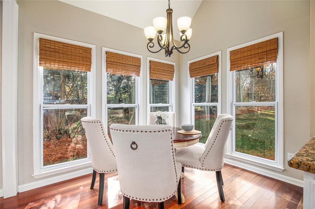 325 Abbotts Close Alpharetta, GA 30005 - Photo 11 of 40