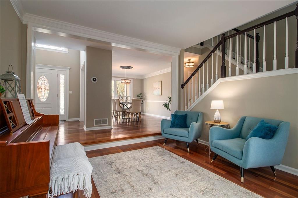 325 Abbotts Close Alpharetta, GA 30005 - Photo 16 of 40