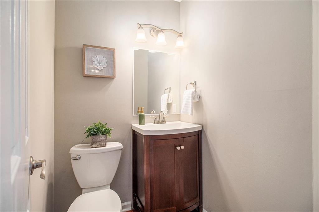 325 Abbotts Close Alpharetta, GA 30005 - Photo 17 of 40