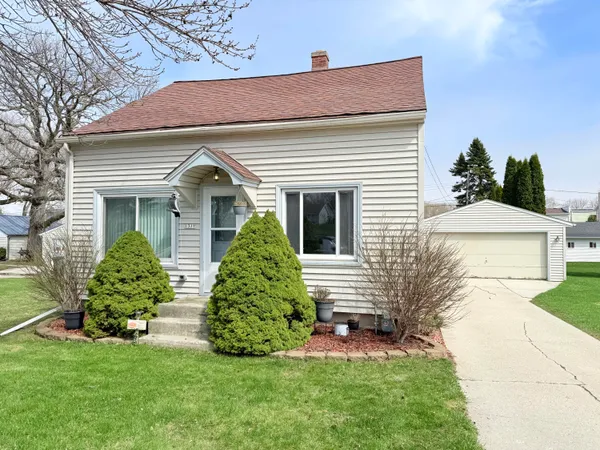 $209,500 | 1317 North 30th Street, Sheboygan, WI 53081