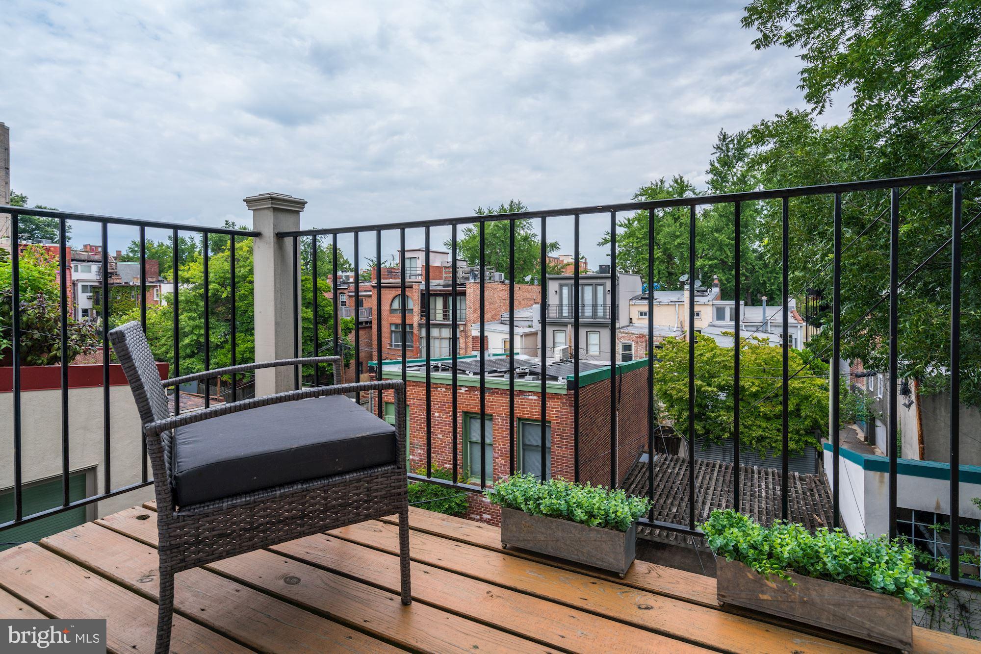 1513 S Street Northwest, Unit 3 Washington, DC 20009 - Photo 11 of 30 1st bedroom balcony