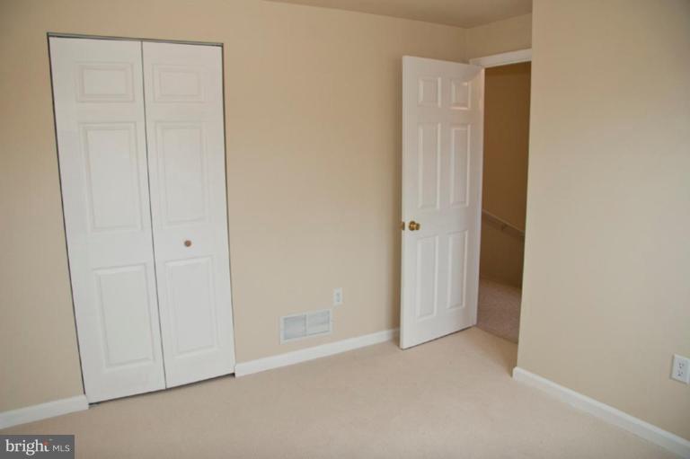 4803 Melbourne Road Baltimore, MD 21229 - Photo 15 of 20 Bedroom #2