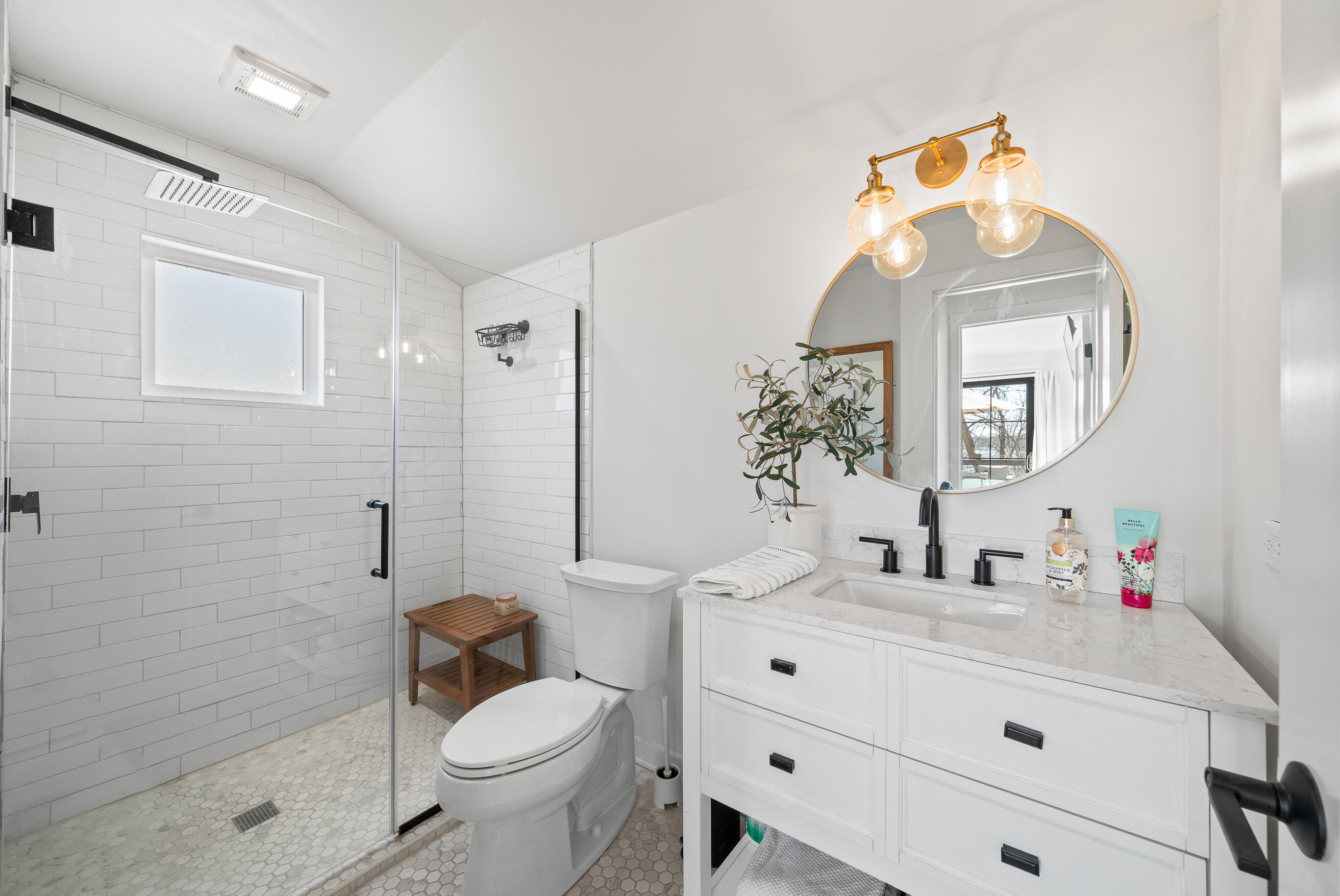 2804 Willow Point Drive Delavan, WI 53115 - Photo 17 of 52 House 2 Bathroom