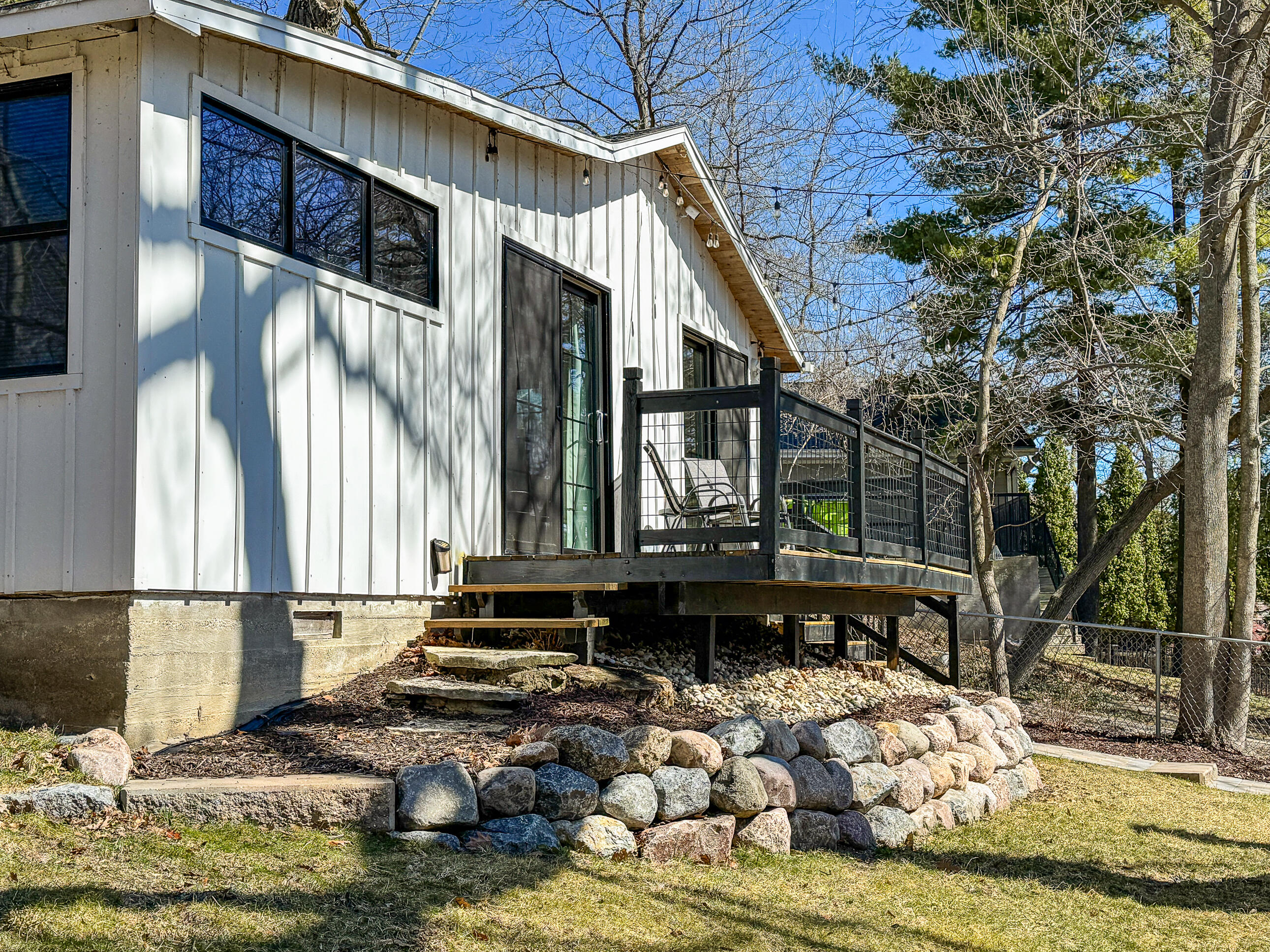 2804 Willow Point Drive Delavan, WI 53115 - Photo 42 of 52 House 1 Deck