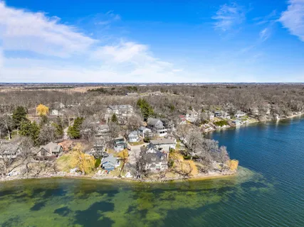 $749,000 | 2804 Willow Point Drive, Delavan, WI 53115