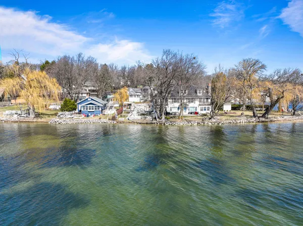 $749,000 | 2804 Willow Point Drive, Delavan, WI 53115