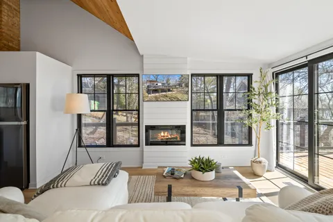 $749,000 | 2804 Willow Point Drive, Delavan, WI 53115