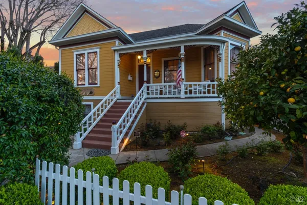 $2,349,000 | 2010 1st Street, Napa, CA 94559