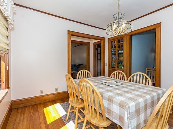 117 Virginia Road Waltham, MA 02453 - Photo 6 of 22 Gallery Image 6