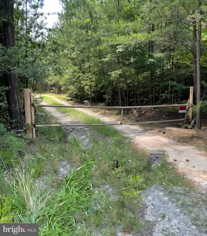 $79,900 | 5 Westmoreland Drive, Colonial Beach, VA 22443