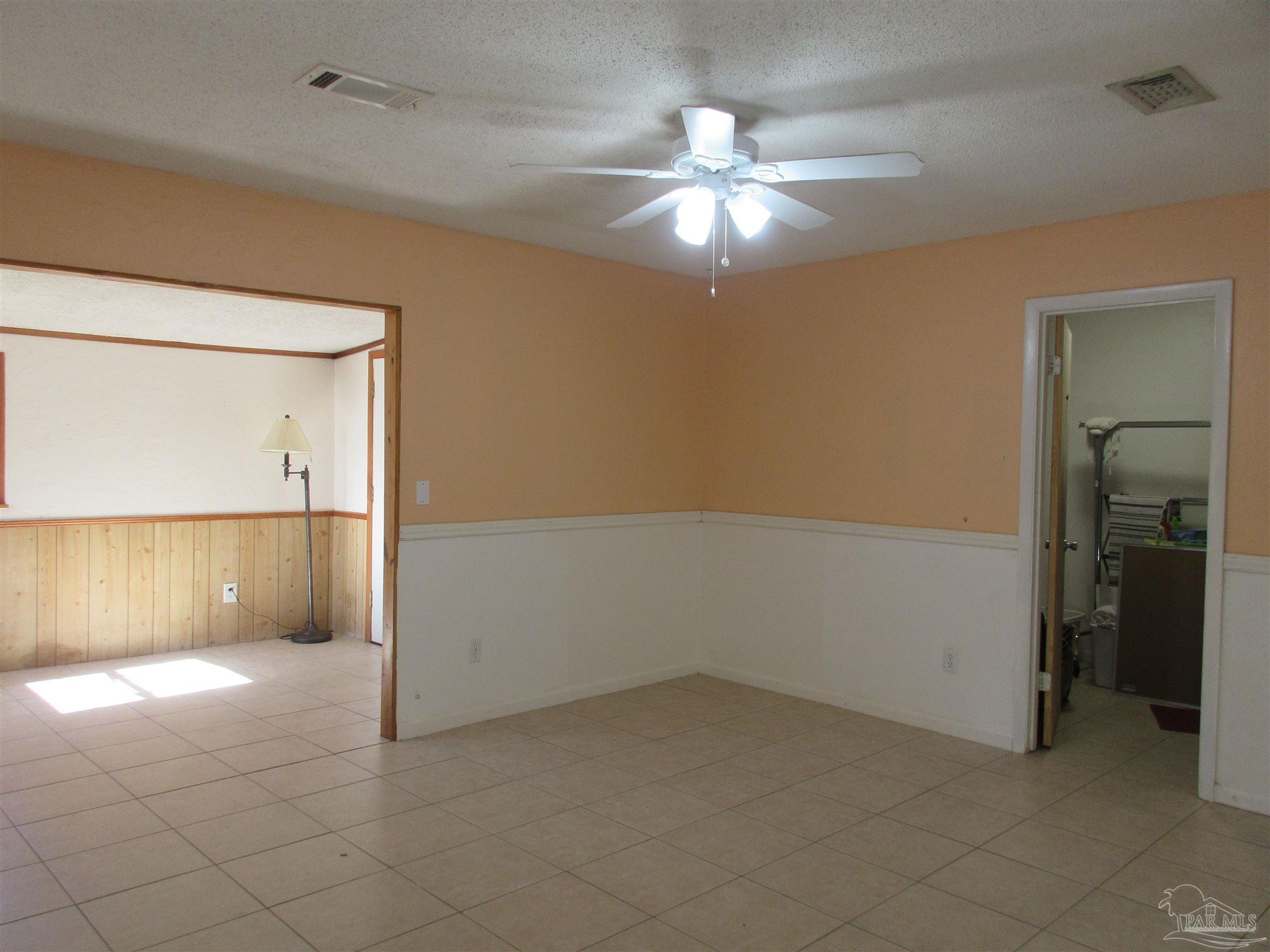 5233 Sewell Road Milton, FL 32570 - Photo 15 of 71