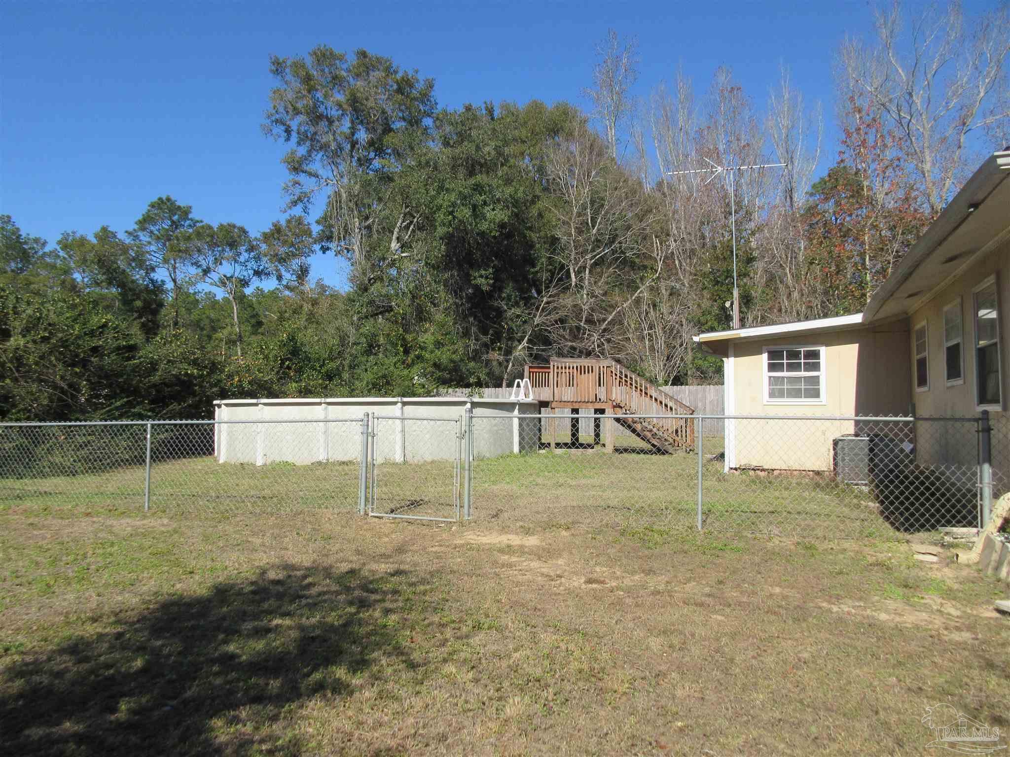 5233 Sewell Road Milton, FL 32570 - Photo 3 of 71