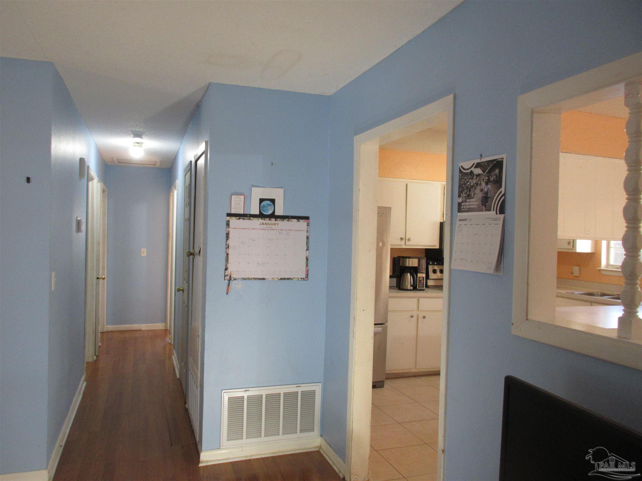 5233 Sewell Road Milton, FL 32570 - Photo 10 of 71
