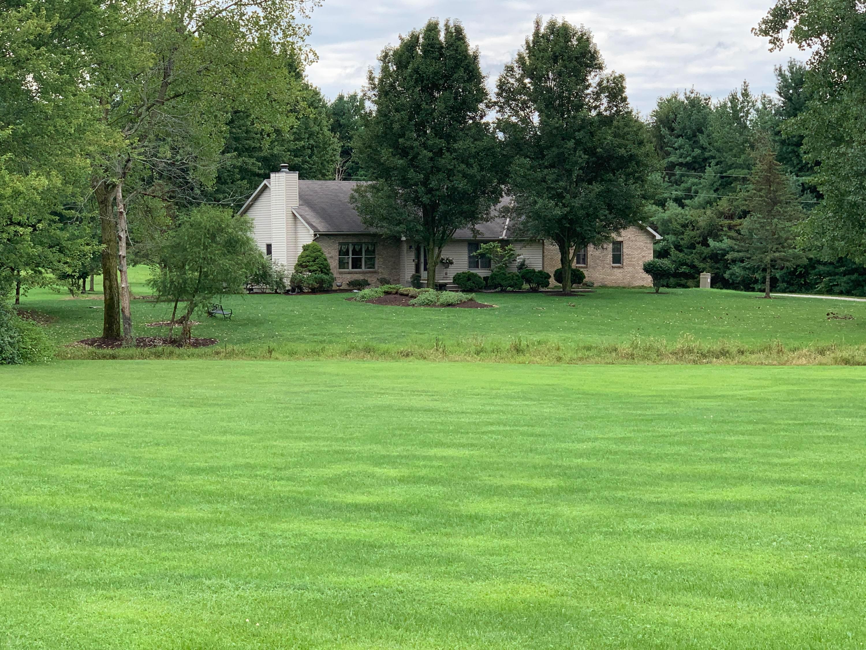 1640 Burnside Road Northwest Pataskala, OH 43062 - Photo 2 of 8