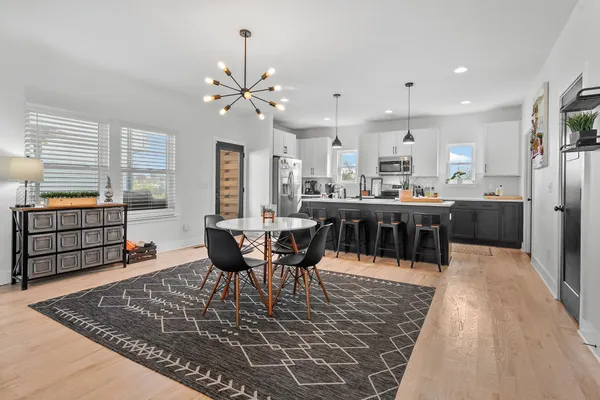 $2,595 | 211 Eisenhower Drive, Nashville, TN 37211