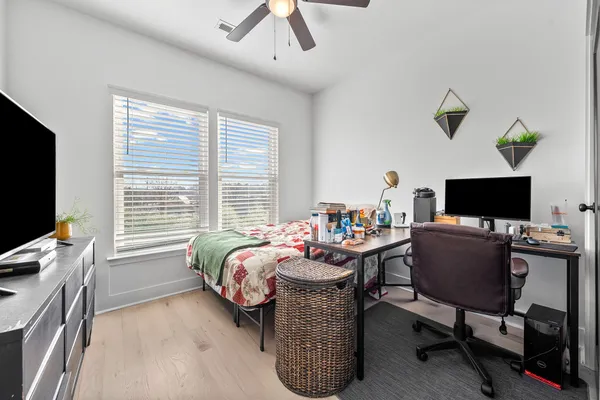 $2,595 | 211 Eisenhower Drive, Nashville, TN 37211