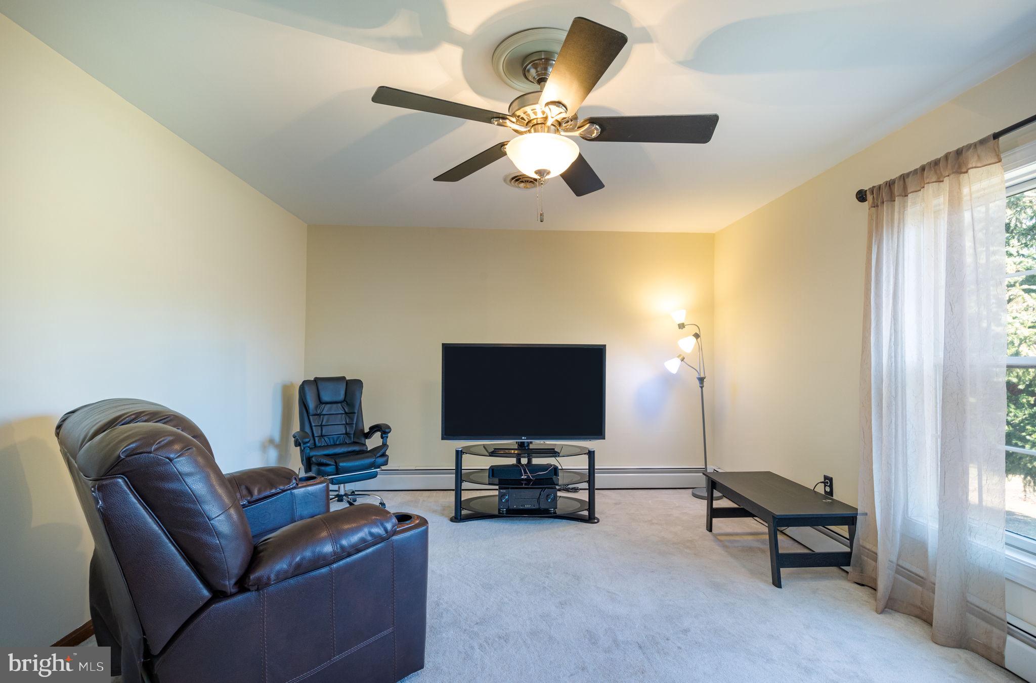 13827 Bottom Road Hydes, MD 21082 - Photo 29 of 57 Bedroom #3