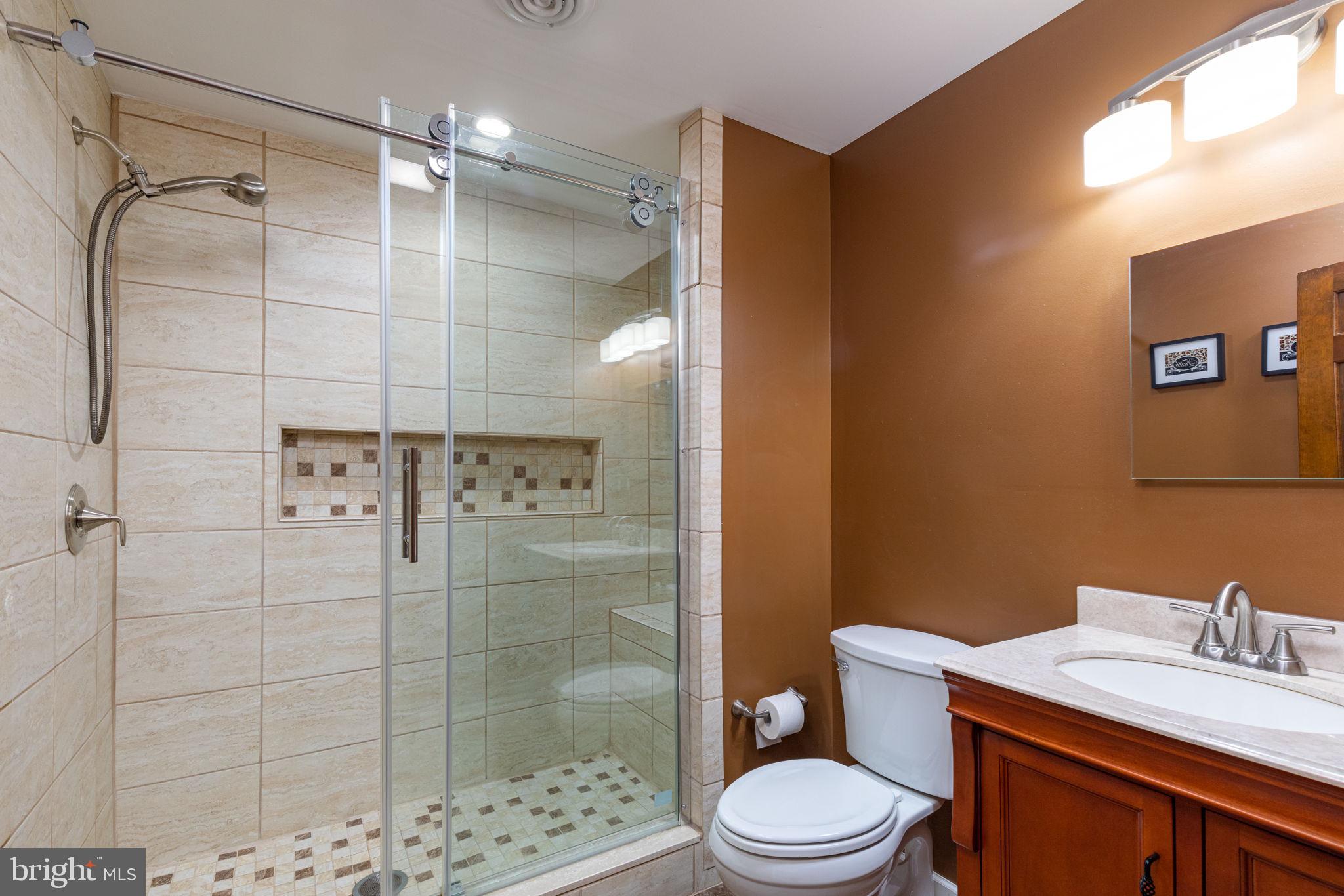 13827 Bottom Road Hydes, MD 21082 - Photo 34 of 57 Full Bath #3 upper level